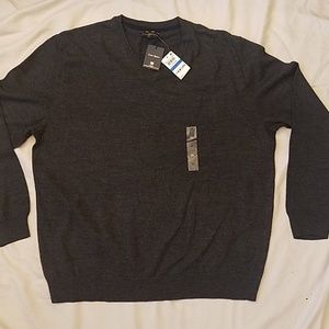 Club Room Mens Merino Wool Blend V-Neck  Sweater